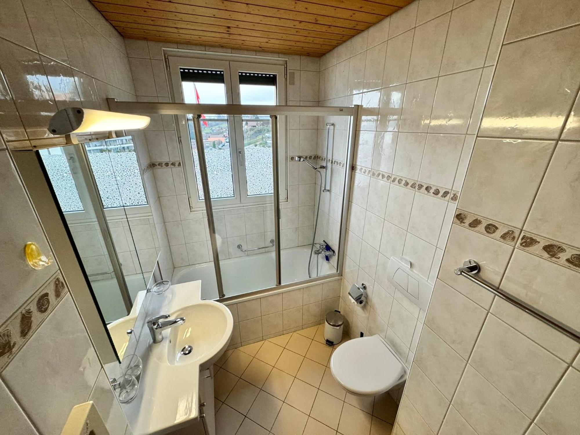 Burgheim Siesta Apartment Oberhofen Bagian luar foto
